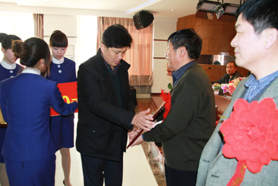 贺阳公司举行2011年度先进单位、先进个人表彰大会