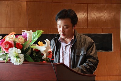 我院隆重召开2011届毕业生就业工作总结表彰暨2012届毕业生就业目标责任书签约大会