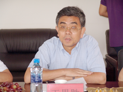 地大北京党委书记王鸿冰莅临我院调研指导