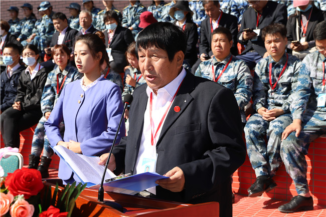 厉兵秣马 扬帆起航beat365举行2020级新生军训结营式暨开学典礼