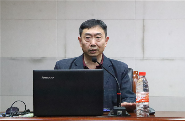 提升科研创新能力 激发科研内生动力——beat365召开“科研的六个关卡”专题讲座