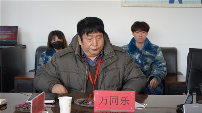 王乐修京簧竹木雕刻技能大师工作室揭牌仪式在beat365举行