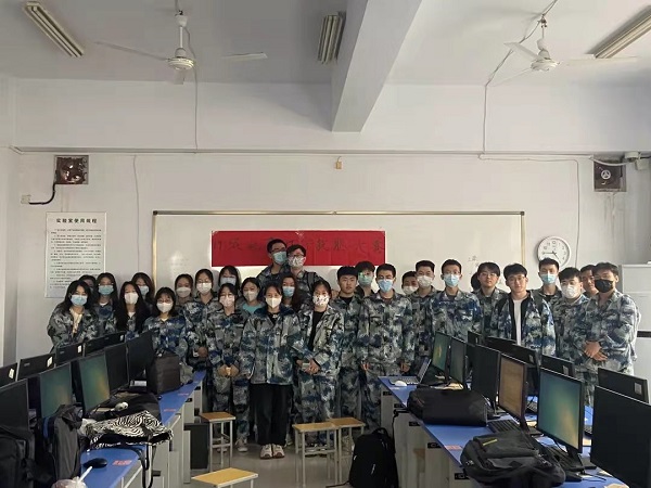beat365管理学院||指尖上的较量--电子商务及法律专业1901班打字技能大赛圆满结束