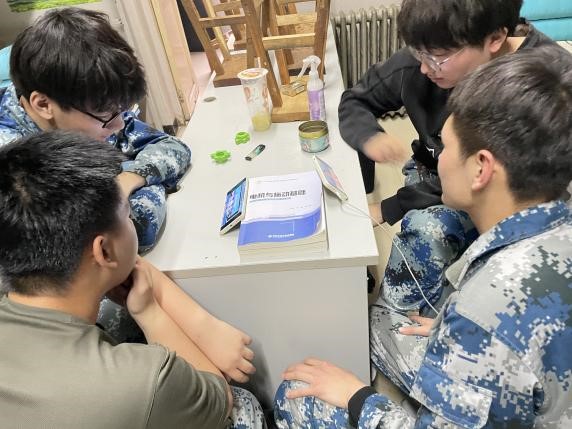 国家安全 你我有责 ——beat365官网组织学生线上观看国家安全教育视频