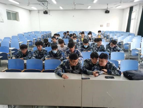 国家安全 你我有责 ——beat365官网组织学生线上观看国家安全教育视频