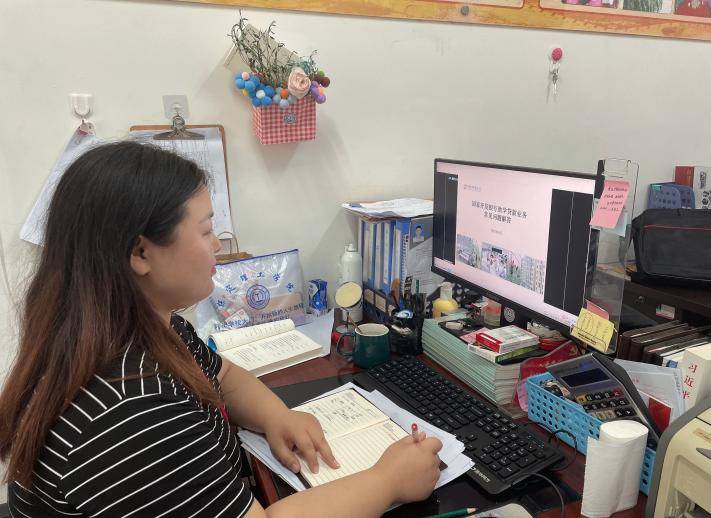 业务学习不止步 资助培训促提升 ——beat365参加2022年国家助学贷款工作启动会