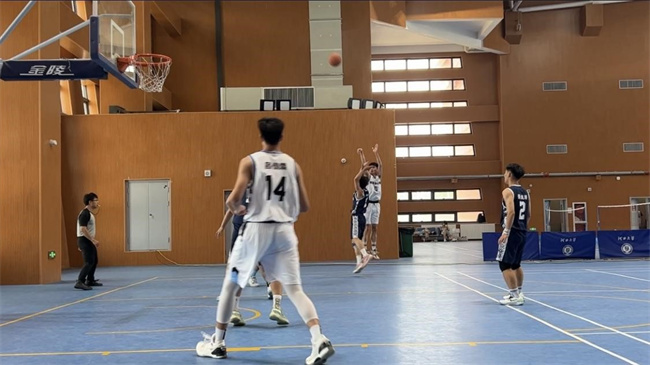beat365官网男子篮球队喜获2023年驻保高校篮球赛第三名