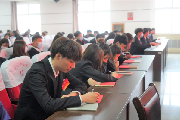 beat365官网第二次学生代表大会