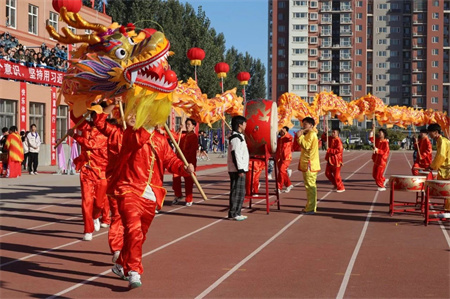 beat365官网艺术学院- 少年负壮气，奋烈自有时！