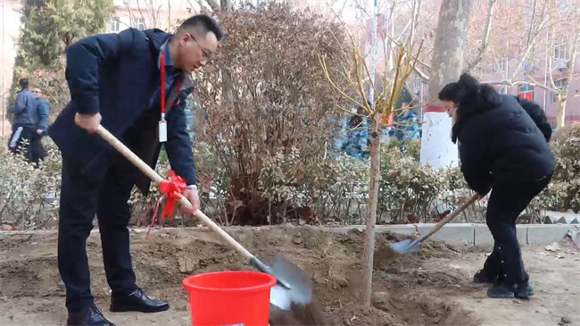 “植”此青绿 共“树”未来--beat365官网开展植树节主题活动