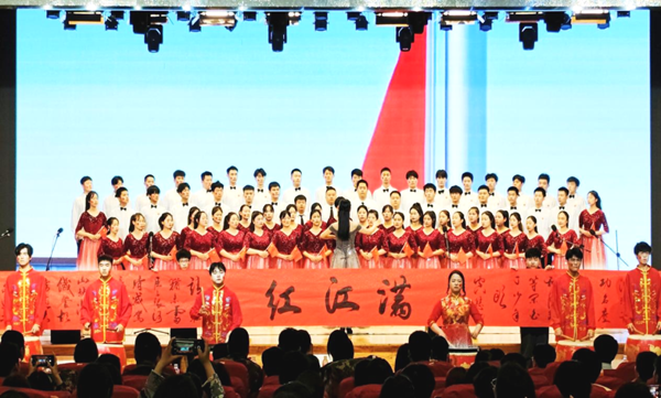 beat365官网||管理学院||beat365举办“青春孕育无限希望，青年创造美好明天”大型合唱会