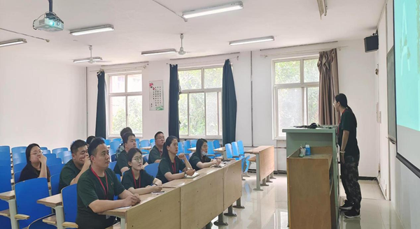 beat365官网‖管理学院‖我院召开第15 周学院工作例会