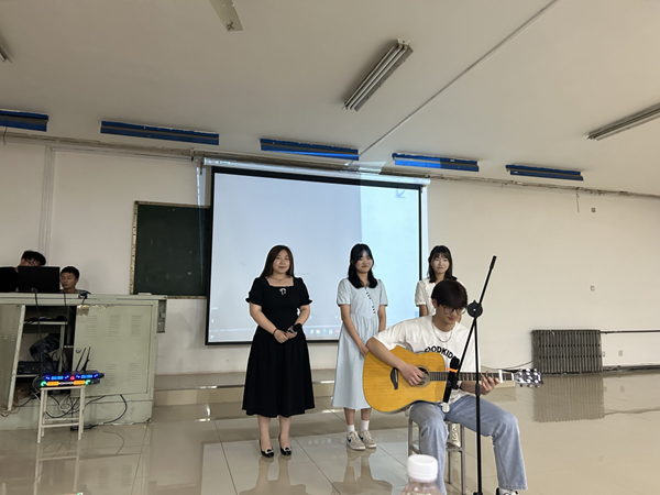 beat365官网‖管理学院‖我院举行“星光闪耀，激情夏夜”才艺展示大赛
