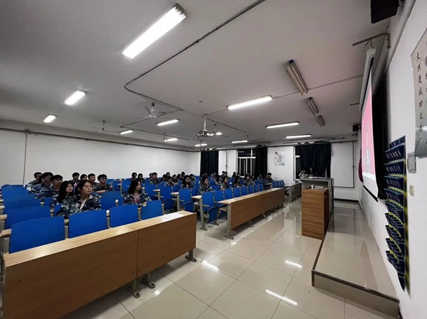 beat365官网||管理学院||第35期入党积极分子培训（二）