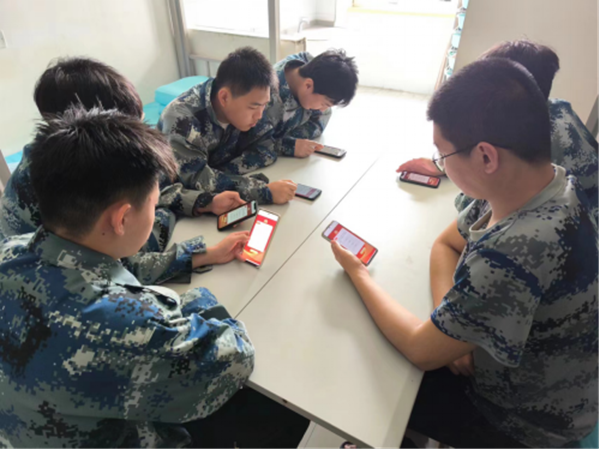 国家安全教育日丨beat365官网丨管理学院师生在行动