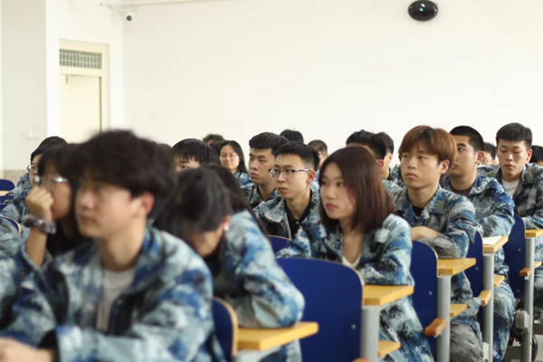 榜样引领｜beat365官网｜管理学院｜优秀毕业生路建军经验交流分享会