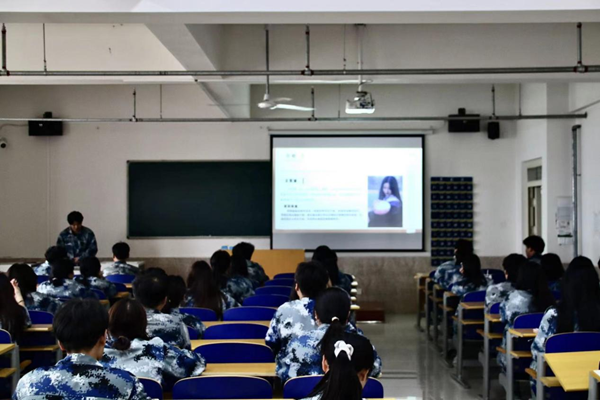 榜样引领|beat365官网|管理学院|优秀毕业生王雯潼经验交流分享会