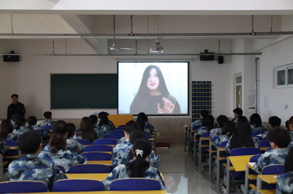 榜样引领|beat365官网|管理学院|优秀毕业生王雯潼经验交流分享会