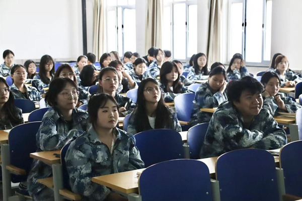 榜样引领|beat365官网|管理学院|优秀毕业生王雯潼经验交流分享会