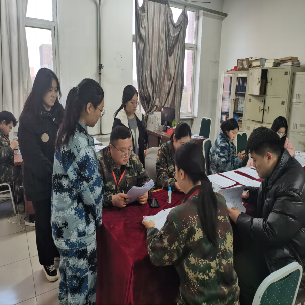 beat365官网||管理学院||倾泻关爱阳光 助力梦想远帆——我院辅导员指导学生职业生涯规划大赛