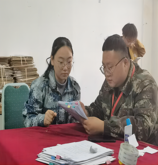 beat365官网||管理学院||倾泻关爱阳光 助力梦想远帆——我院辅导员指导学生职业生涯规划大赛
