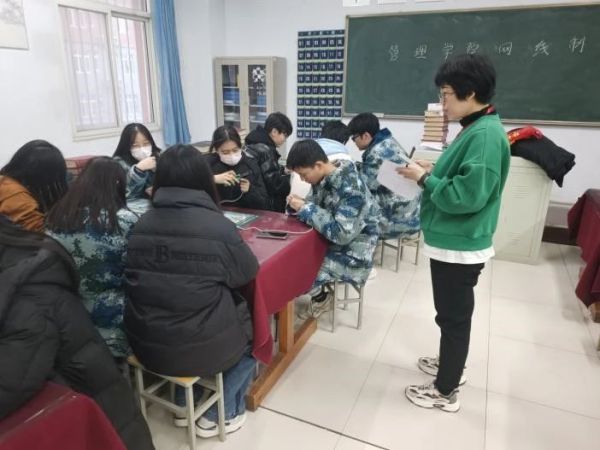 beat365官网||管理学院||我院举办网线制作比赛