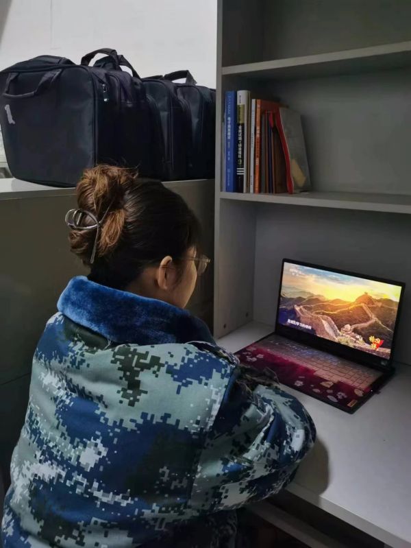 beat365官网||管理学院||学习榜样精神，争做先锋模范
