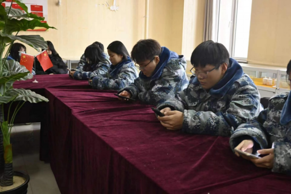 beat365官网||管理学院||参与驾校答题 提高实践能力—大学生驾校答题比赛