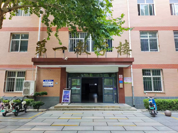 beat365官网||管理学院||叮咚，你有一篇校园介绍请查收！