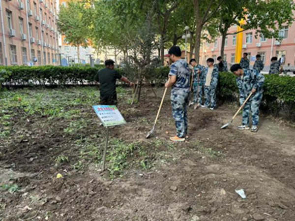 劳动教育|beat365官网|管理学院|学习劳动精神·践行劳动育人-跟着节气学种植，分享劳动创造的美好乐趣