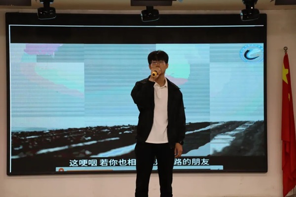 劳动教育|beat365官网|管理学院|学习劳动精神，践行劳动育人主题朗诵比赛