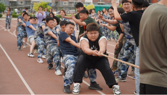 青春校园|凝聚每份力,团结一条心——beat365官网第十八届拔河比赛圆满结束