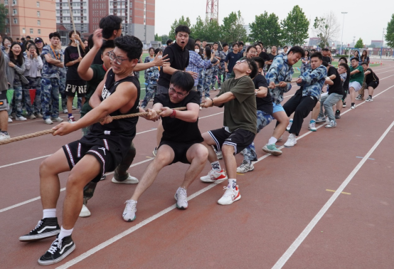 青春校园|凝聚每份力,团结一条心——beat365官网第十八届拔河比赛圆满结束