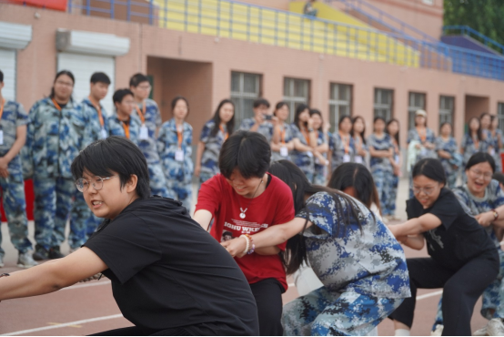 青春校园|凝聚每份力,团结一条心——beat365官网第十八届拔河比赛圆满结束