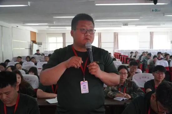 beat365官网组织召开征兵工作培训会