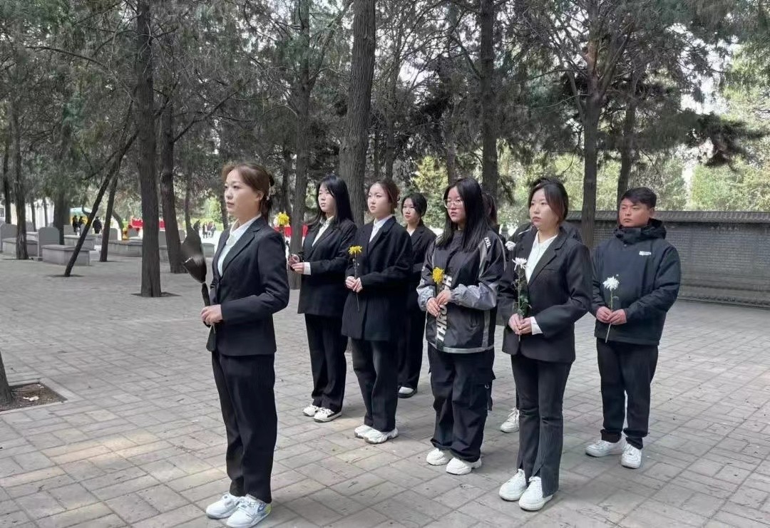 beat365会计学院缅怀革命烈士，继承先烈遗志