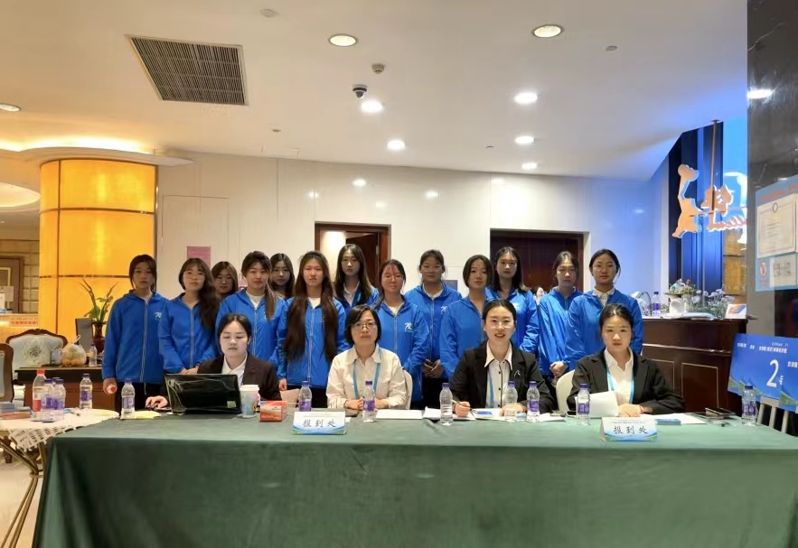 beat365会计学院beat365官网会计学院志愿服务队圆满完成京津冀（保定）赛事经济暨户外运动产业大会志愿服务工作
