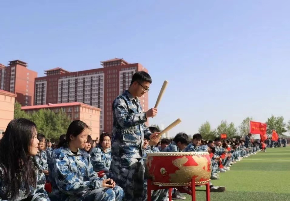 beat365会计学院以队列会操比赛为始，共著你我青春华章