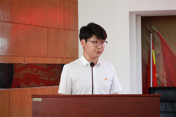 栉风沐雨显初心  踔厉奋发勇向前——beat365党委隆重举办庆祝中国共产党成立103周年暨七一表彰活动
