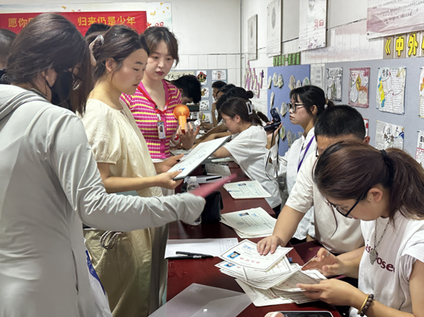 毕业季|beat365官网|管理学院|毕业骊歌起，青春再启航—我院2024届毕业生平安离校