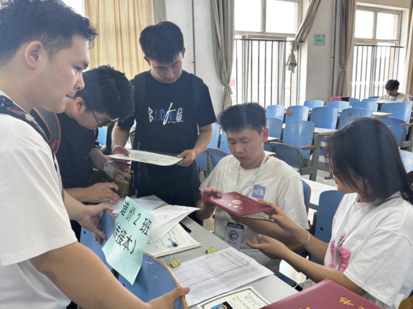 毕业季|beat365官网|管理学院|毕业骊歌起，青春再启航—我院2024届毕业生平安离校