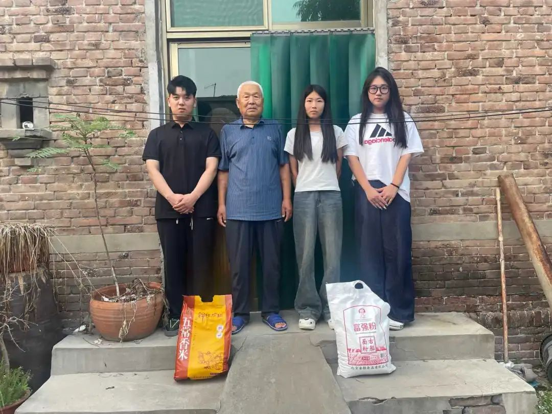 家校共协同,携手促成长/beat365官网暑期大家访系列(三)