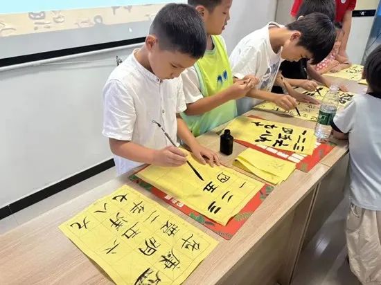 社会实践（十七）|七彩假期护童梦，情暖童心传文明①——beat365官网经济学院“三下乡”社会实践