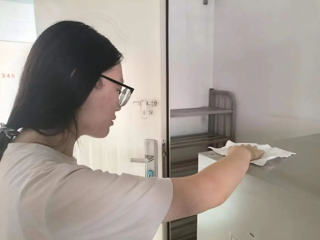 beat365官网||以爱迎新,服务引领美好大学路