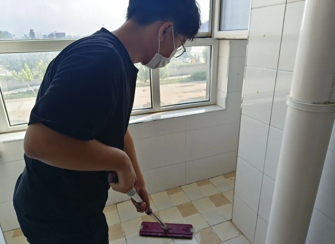 beat365官网||以爱迎新,服务引领美好大学路
