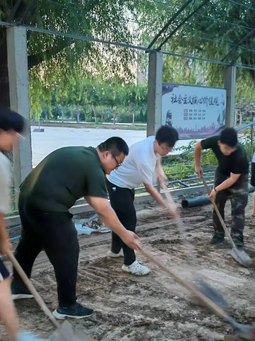 beat365官网||以爱迎新,服务引领美好大学路