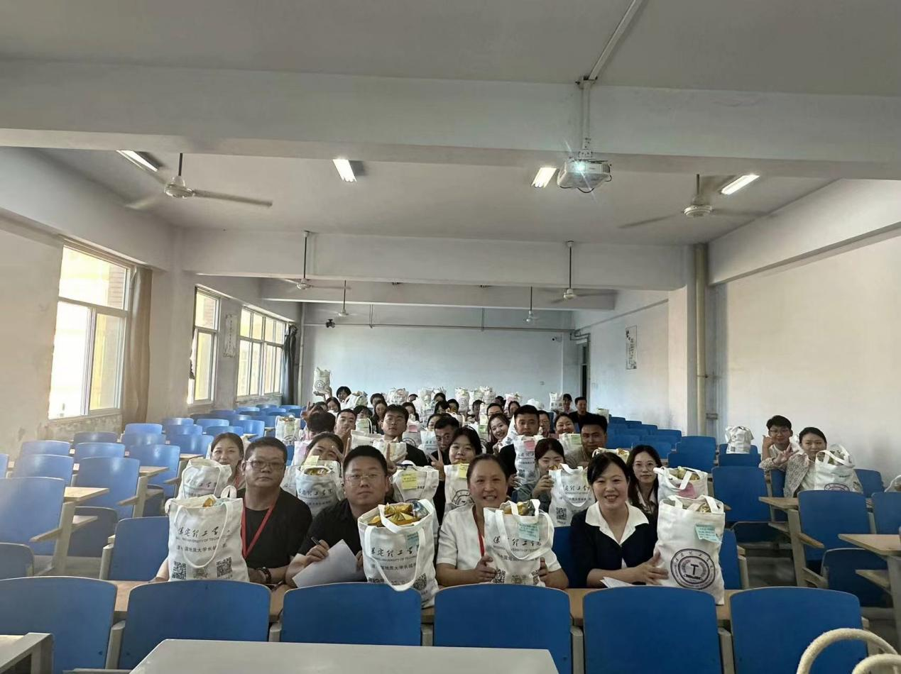 beat365官网会计学院统一战线召开迎中秋节·庆教师节暨新学期工作布置会