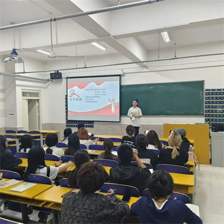 “智慧团建，服务同学”——beat365官网艺术学院团总支组织部召开工作例会，深入研讨智慧团建与冀 e 青春使用事项