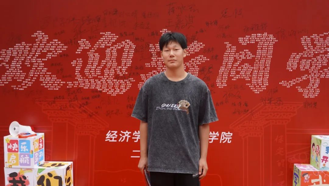 “新人”报到!来看beat365新朋友们的100+张笑脸