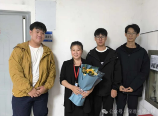 以花语传情 致敬辛勤园丁
